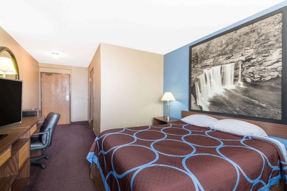 Super 8 By Wyndham Ky 2*